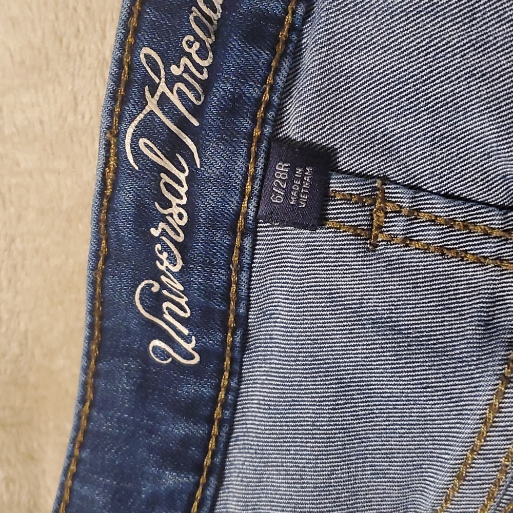 Universal Thread Jeans - Picture 2 of 5